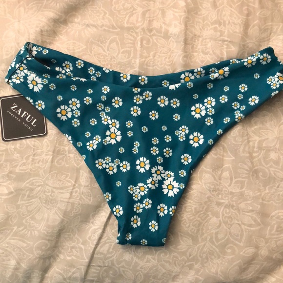 Floral Bikini Bottoms 🌼 - Picture 2 of 2